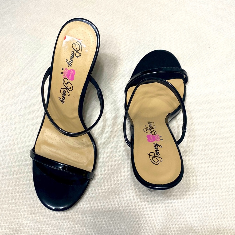 Penny loves Kenny Derby dress sandal. Black. Size 9 1 /2